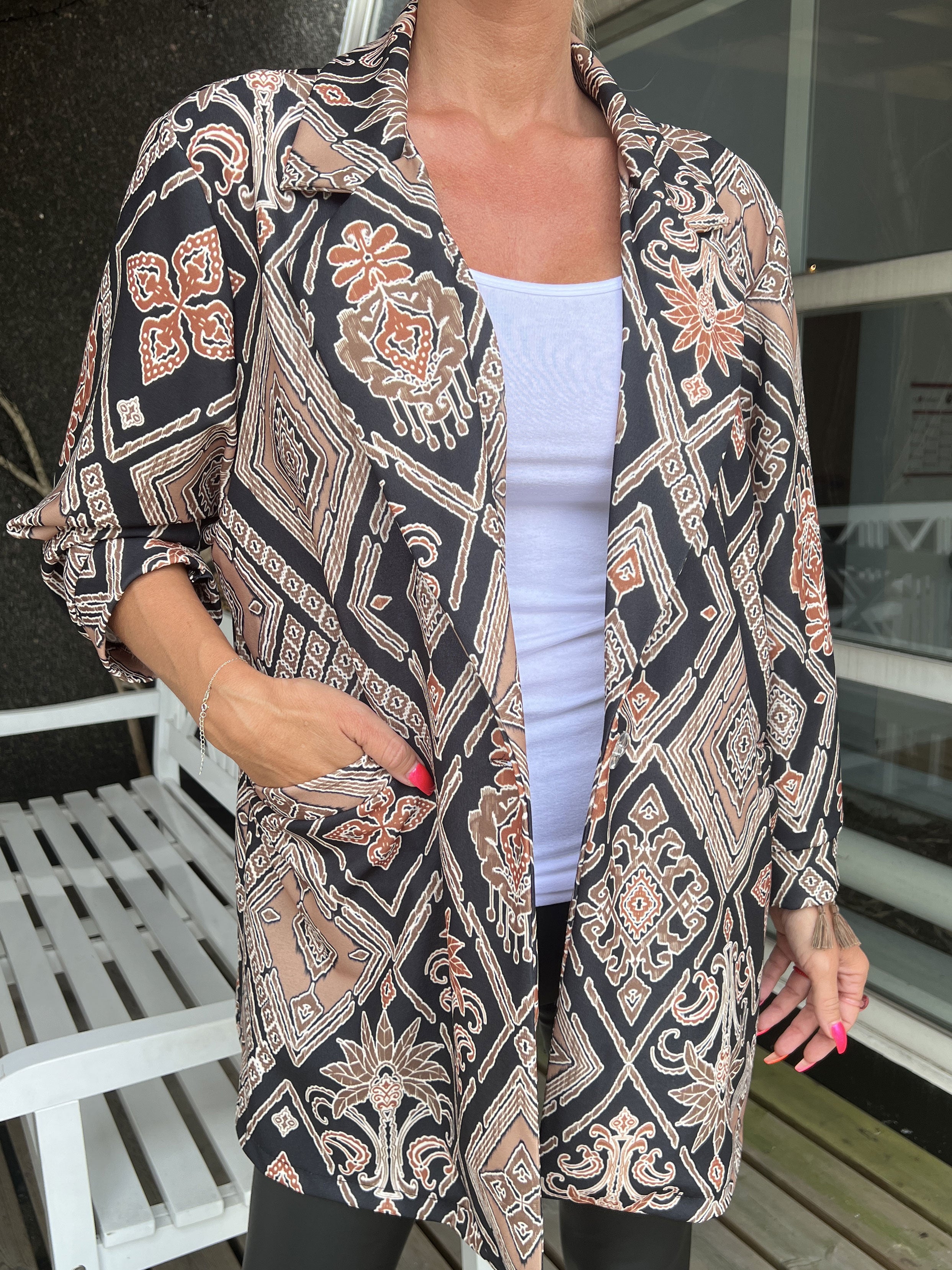 Alberte Pattern - Blazer i mønster